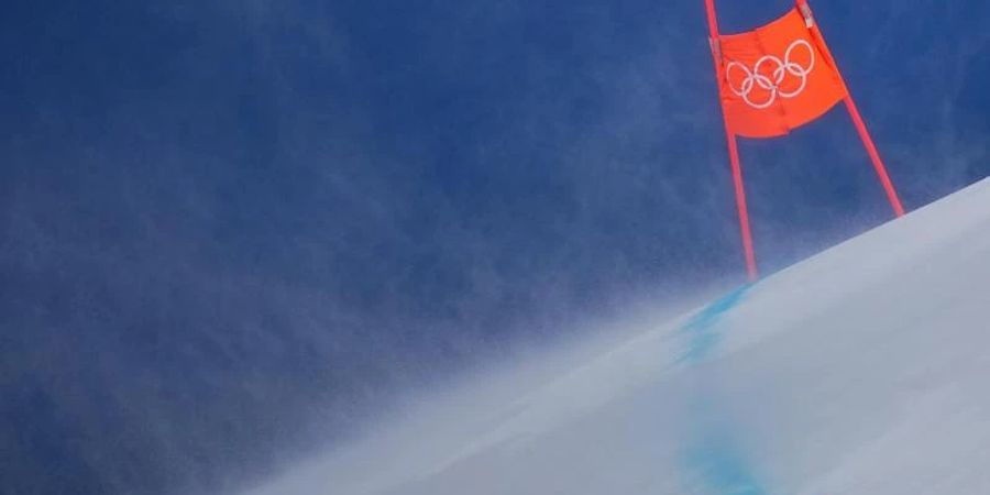 Zu viel Wind: Die Abfahrt der Herren musste verschoben werden. Foto: Michael Kappeler/dpa