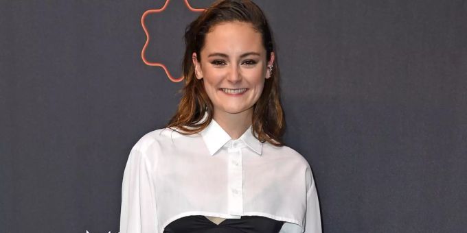 Mutiger Auftritt auf dem roten Teppich: Schauspielerin Lea van Acken. Mutiger Auftritt auf dem roten Teppich: Schauspielerin Lea van Acken.