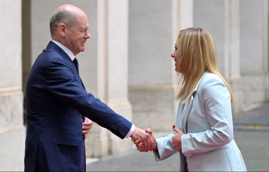 Seenotretter Kritiker Scholz Meloni