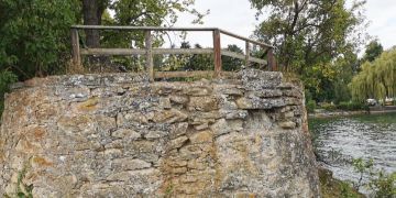 Sandsteinmauerwerk der Felskanzel.
