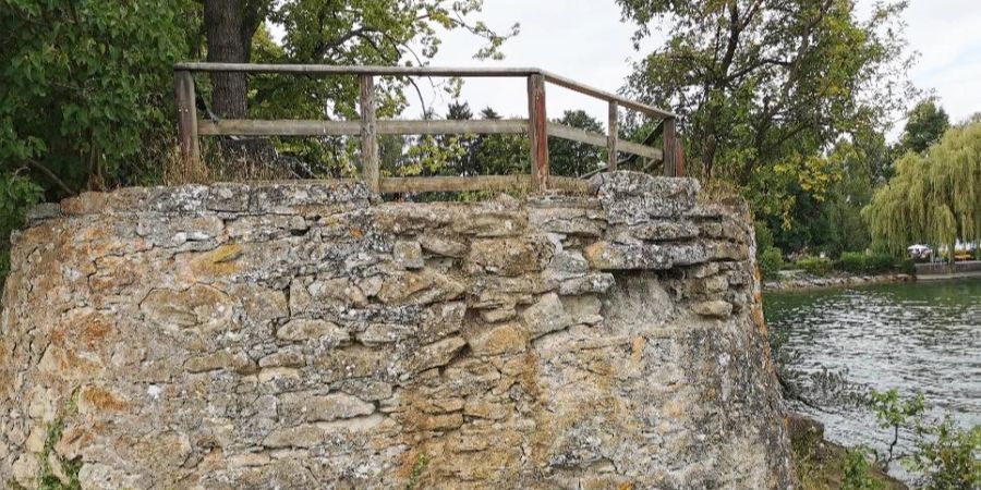 Sandsteinmauerwerk der Felskanzel.