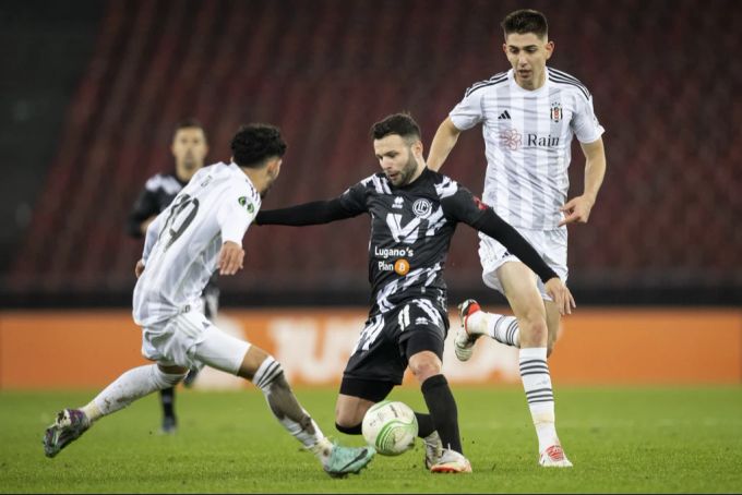 Renato Steffen und seine Mitspieler können Besiktas Istanbul zu grossen Teilen Paroli bieten, bleiben aber erfolglos. Renato Steffen