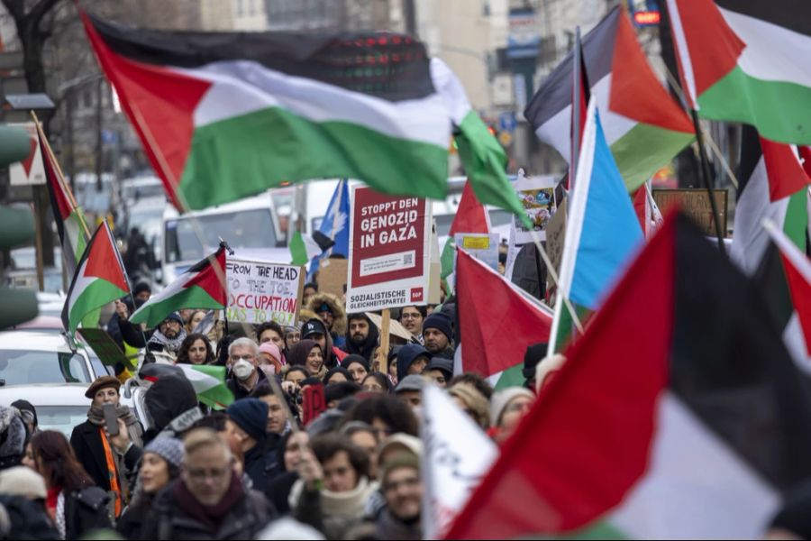 Pro-Palästina-Demonstrationen sind in Deutschland gar nicht oder nur mit starken Restriktionen erlaubt.