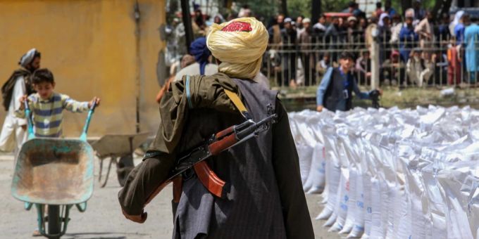 Bericht - Taliban üben weiter Druck auf Hilfsorganisationen aus