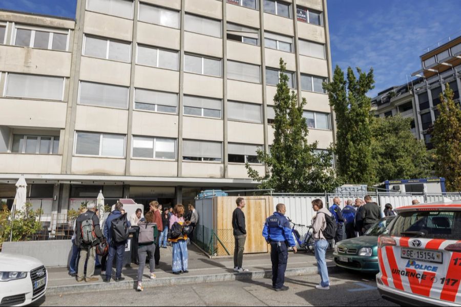 Die rund 350 Schülerinnen und Schüler wurden nach Hause geschickt.