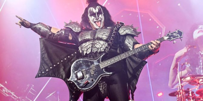 Kiss 300 Millionen