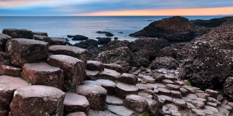 blick auf giant's causeway