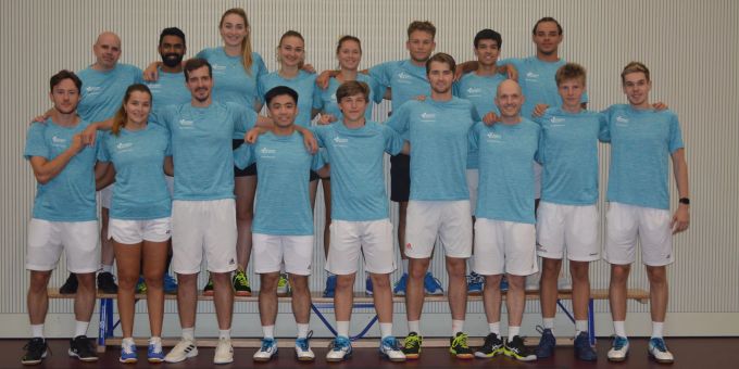 Die Spieler und Spielerinnen des BC Adliswil Badminton Club Adliswil Teamfoto