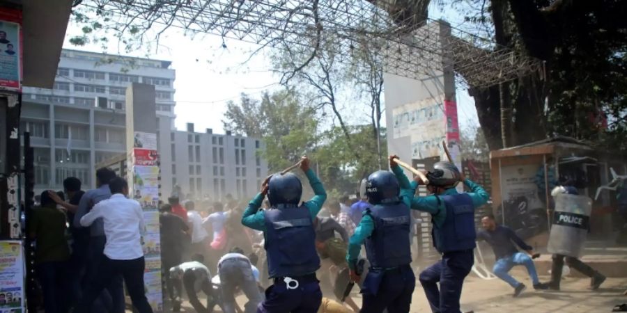 Zahlreiche Verletzte bei Protesten in Bangladesch