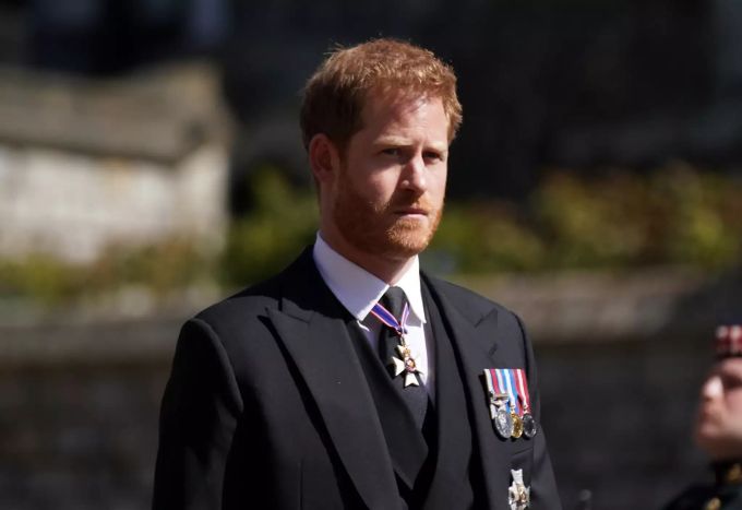 Prinz Harry geht im Trauermarsch hinter dem Sarg seines Grossvaters. Prinz Philip