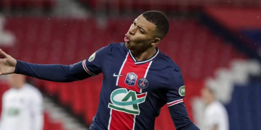 Kylian Mbappé traf nach seiner starken Vorstellung gegen die Bayern auch in Strassburg. Foto: Thibault Camus/AP/dpa