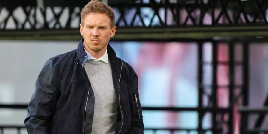 Leipzigs Trainer Julian Nagelsmann rüffelte seinen Spieler Angeliño. Foto: Jan Woitas/dpa-Zentralbild/dpa