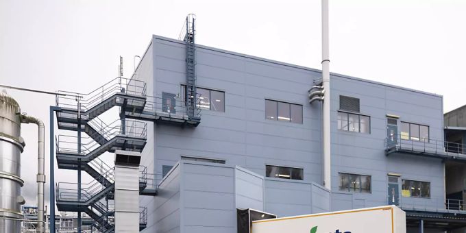 Die Syngenta-Gruppe ist 2020 in allen Weltregionen gewachsen - im Bild der Produktionsstandort in Monthey VS. (Archivbild) syngenta group