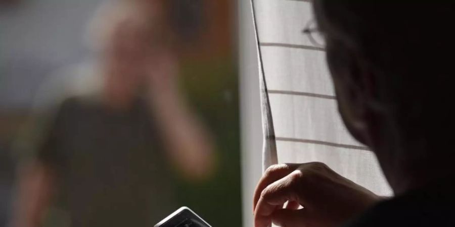 Die Bundesregierung will Opfer von Stalking besser schützen. Foto: Angelika Warmuth/dpa
