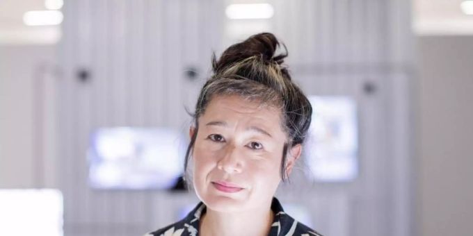 Hito Steyerl will das Bundesverdienstkreuz vorerst nicht annehmen. Foto: Rolf Vennenbernd/dpa Hito Steyerl will das Bundesverdienstkreuz vorerst nicht annehmen. Foto: Rolf Vennenbernd/dpa