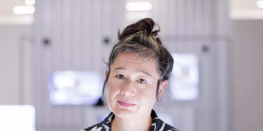 Hito Steyerl will das Bundesverdienstkreuz vorerst nicht annehmen. Foto: Rolf Vennenbernd/dpa