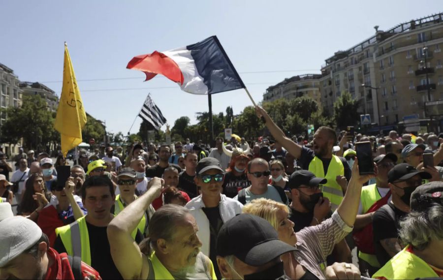 coronavirus frankreich protest