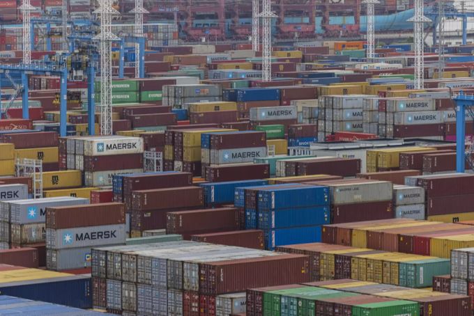 Schiffscontainer im Hafen von Ningbo Zhoushan in Ningbo, Provinz Zhejiang, China. China Hafen