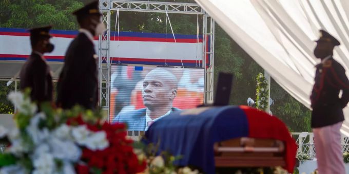 Der Sarg des getöteten Präsidenten von Haiti Jovenel Moïse. haiti präsident
