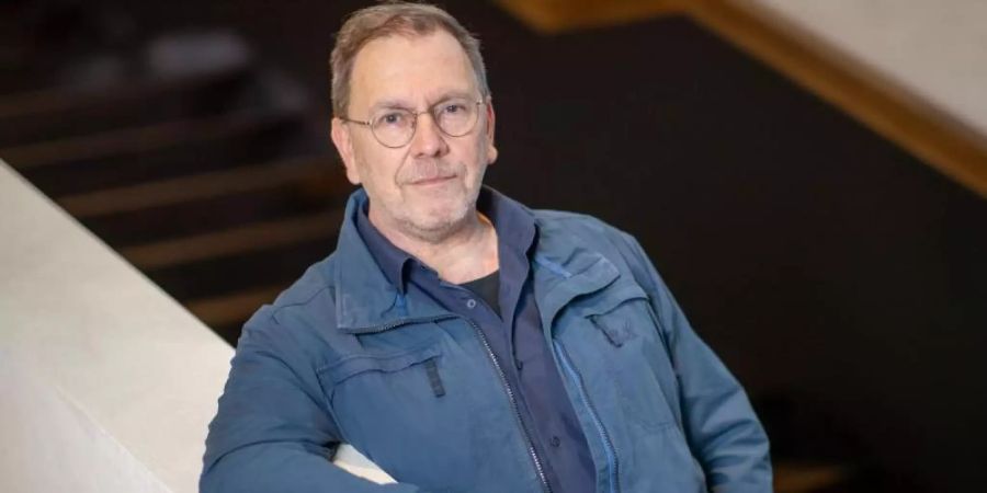René Pollesch, Dramatiker und Theaterregisseur, arbeitet nun für die Volksbühne Berlin. Foto: Daniel Karmann/dpa