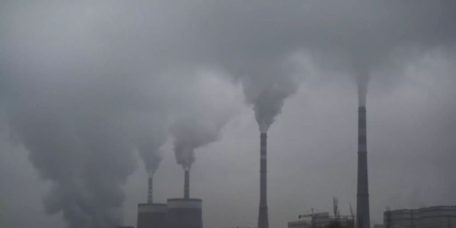 Industrie-Schlote in China