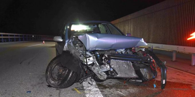Es entstand Sachschaden in der Höhe von mehreren Tausend Franken. Unfall