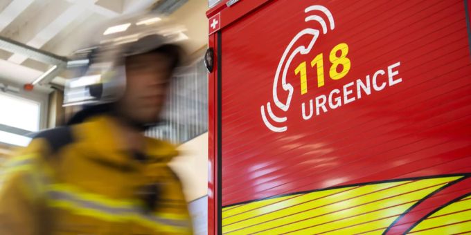 Ein Feuerwehrmann des SIS in Genf Feuerwehr Genf