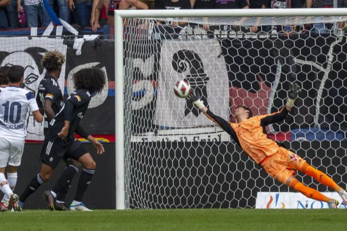 Heinz Lindner rettete dem FC Basel mit seinen Paraden die drei Punkte. FC Basel