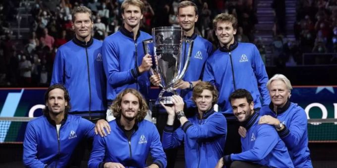 Team Europa feiert bei der vierten Auflage des Laver Cups den vierten Erfolg. Foto: Elise Amendola/AP/dpa Team Europa feiert bei der vierten Auflage des Laver Cups den vierten Erfolg. Foto: Elise Amendola/AP/dpa