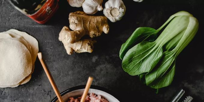 Pak Choi ist eine chinesische Kohlsorte. Pak Choi