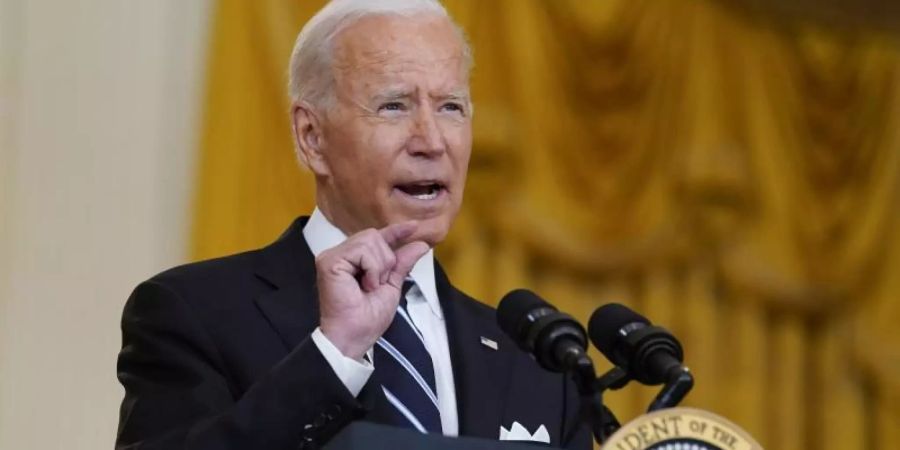 US-Präsident Joe Biden hat Probleme bei der Evakuierung von Afghanen aus Kabul wegen des Vorgehens der Taliban angedeutet. Foto: Susan Walsh/AP/dpa