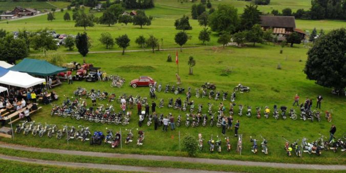 Grosser Ansturm: Alljährliches Töffli-Treffen in Rapperswil-Jona.