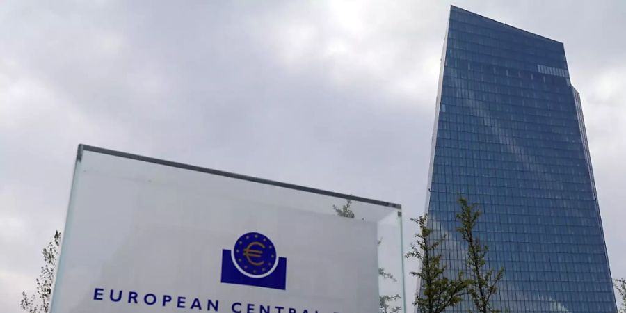 Der Rat der Europäischen Zentralbank - im Bild der Sitz der EZB - hat auch an seiner jüngsten Sitzung nicht am Leitzins gerüttelt. (Archivbild)