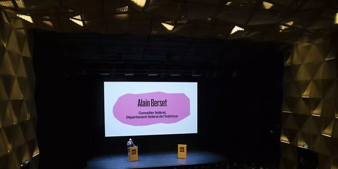 Bundesrat Alain Berset eröffnet offiziell die neue Comédie de Genève. Comédie de Genève