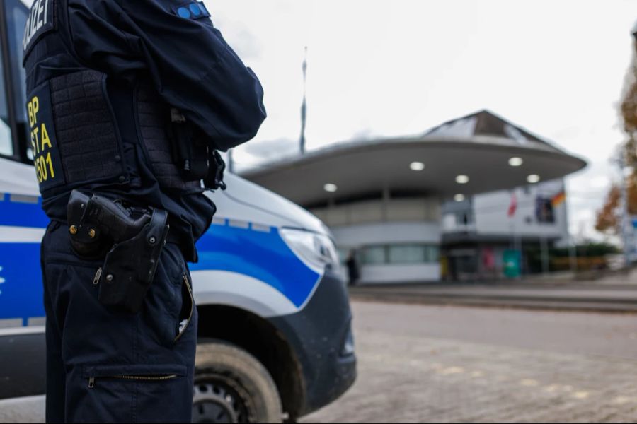Es stellte sich heraus, dass der Mann «offensichtlich der Überzeugung ist, dass es die Polizei gar nicht geben würde». (Symbolbild)