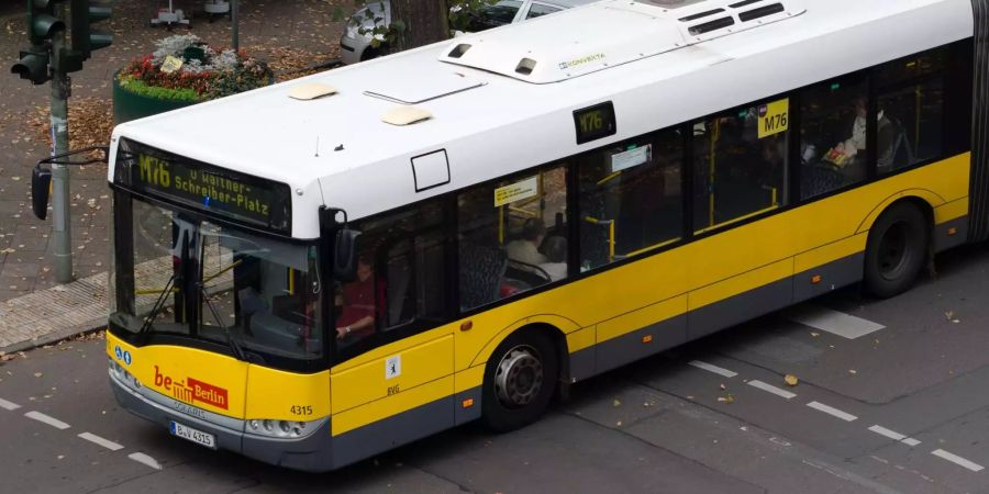 Der rassistische Vorfall ereignete sich in einem BVG-Bus.