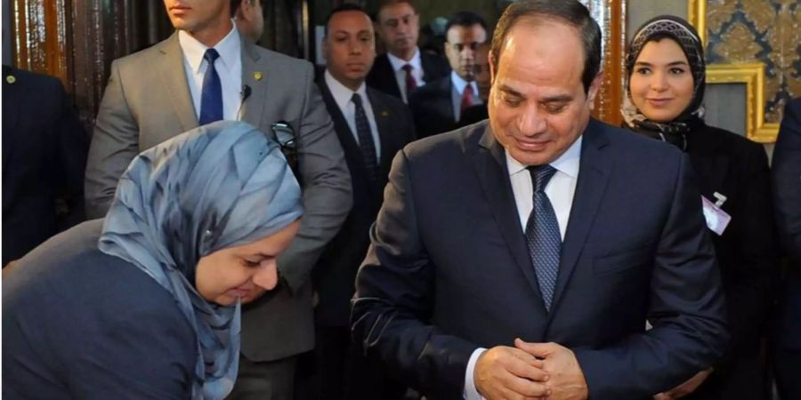 Ägyptens Präsident Al-Sisi hat heute Samstag seinen Amtseid vor dem Parlament in Kairo abgelegt.