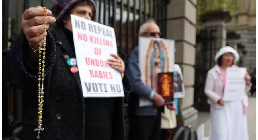 Die katholische Kirche stellt sich gegen die Legalisierung von Abtreibungen.