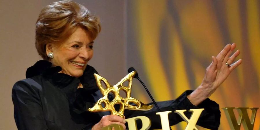 2008 erhält Lys Assia den Ehren-Prix-Walo für ihr Lebenswerk.