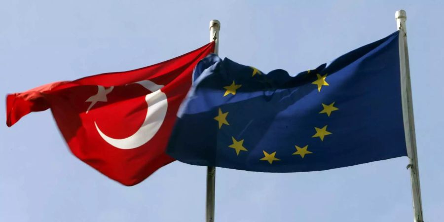 Der EU-Türkei-Gipfel bringt keine Annäherung in wichtigen Streitfragen.