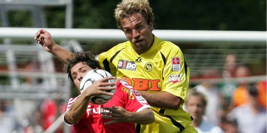 Auch in der Superleague wurden schon früh rote Karten ausgeteilt: 2006 sah der YB-Spieler Ljubo Milicevic wegen einer Notbremse bereits in der ersten Minute die Rote.
