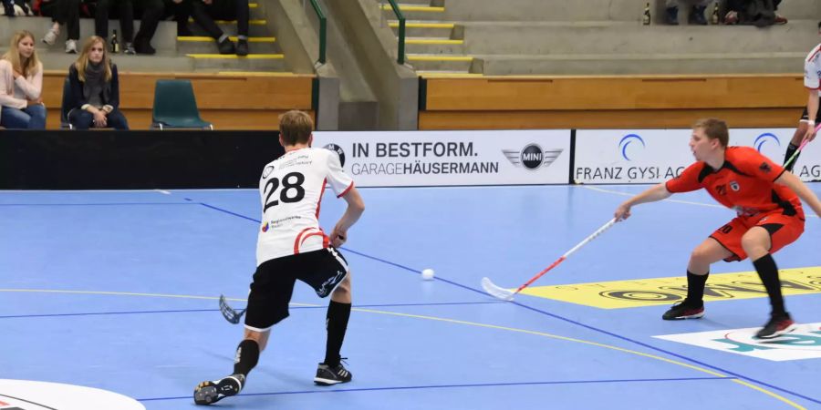 Maurin Rüegg im Powerplay (copyright: Unihockey Baden-Birmenstorf)