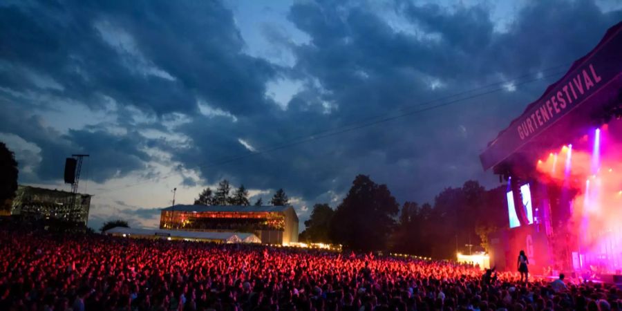 Besucher geniessen das Gurtenfestival. (Archivbild)