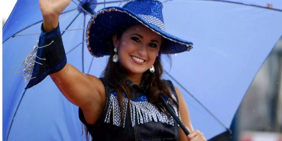 Ramsey (damals mit Mädchenname Carpenter) als Miss Kentucky an der Miss America Shoe Parade in Atlantic City.