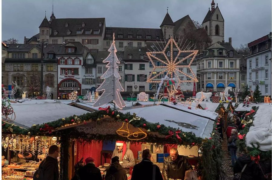 Der Weihnachtsmarkt im Basel.