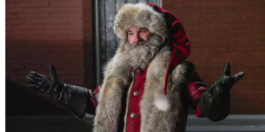 Kurt Russell ist als Santa ideal besetzt.