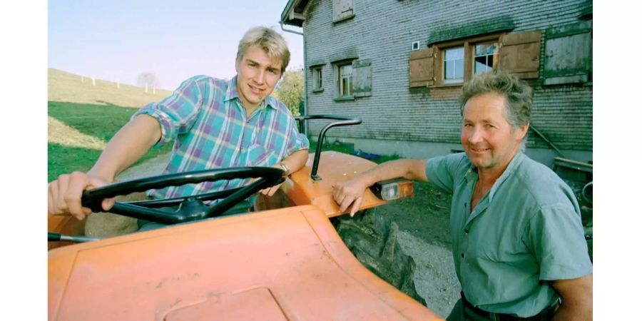 Toni Brunner im Herbst 1995 auf dem Bauernhof seiner Familie in Ebnat-Kappel, Kanton St. Gallen.