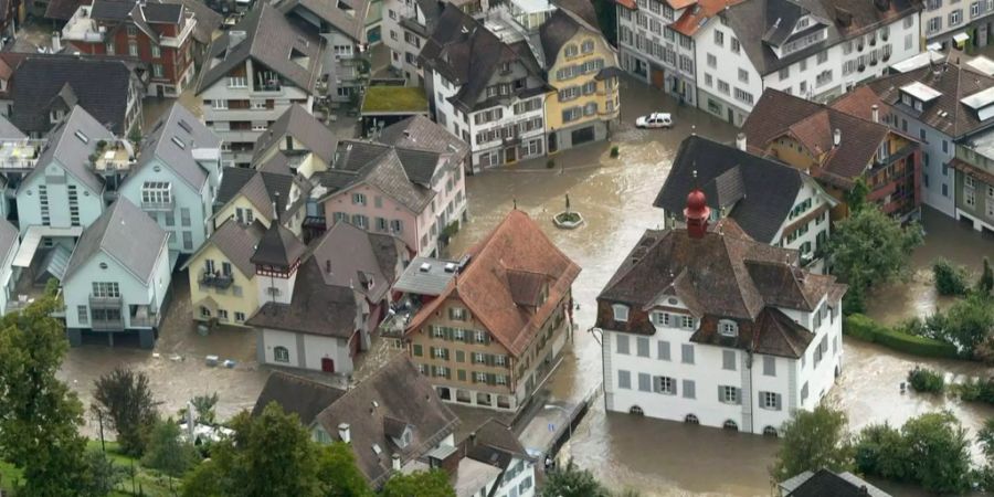 Während dem Hochwasser von 2005 stand Sarnen OW völlig unter Wasser.