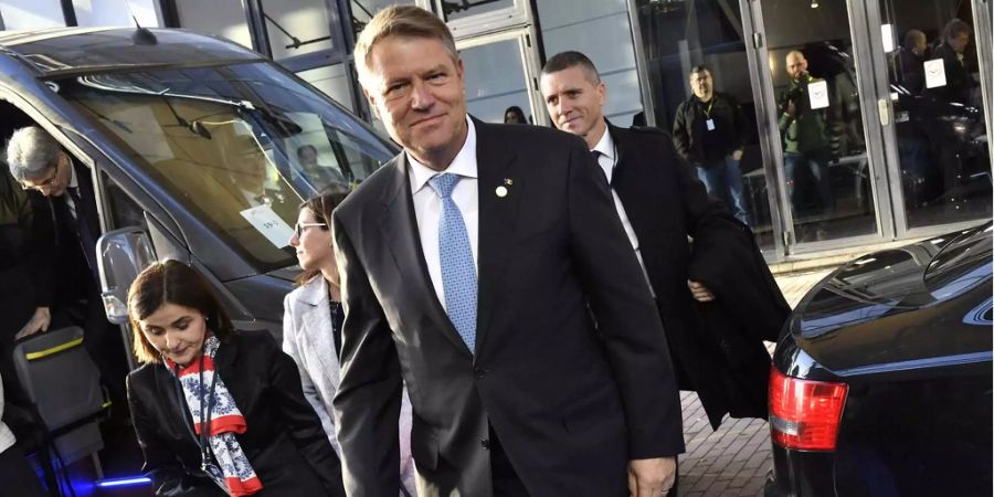 Klaus Werner Iohannis. Präsident Rumäniens, kriegt umgerechnet etwas über 46'000 Franken pro Jahr.
