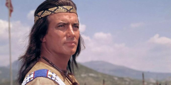 Pierre Brice als Apachen-Häuptling Winnetou. winnetou